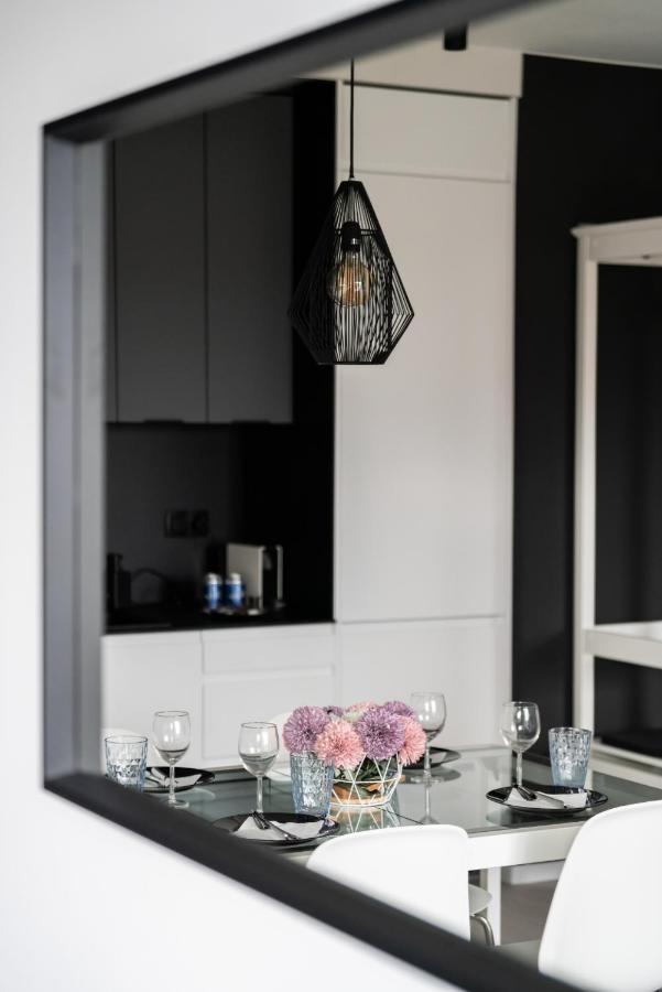 Stara Cegielnia Lake View Apartment By Renters Prestige Poznań Extérieur photo