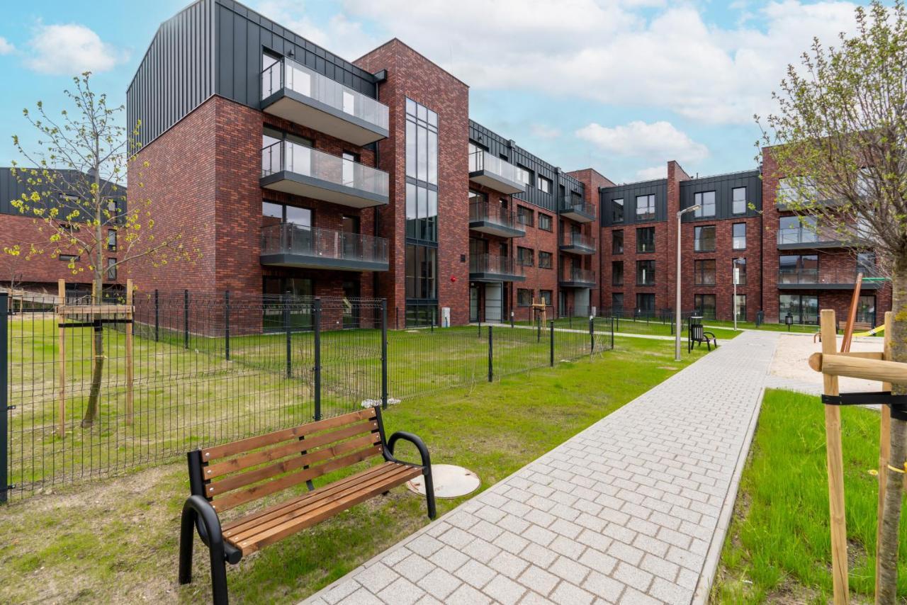 Stara Cegielnia Lake View Apartment By Renters Prestige Poznań Extérieur photo